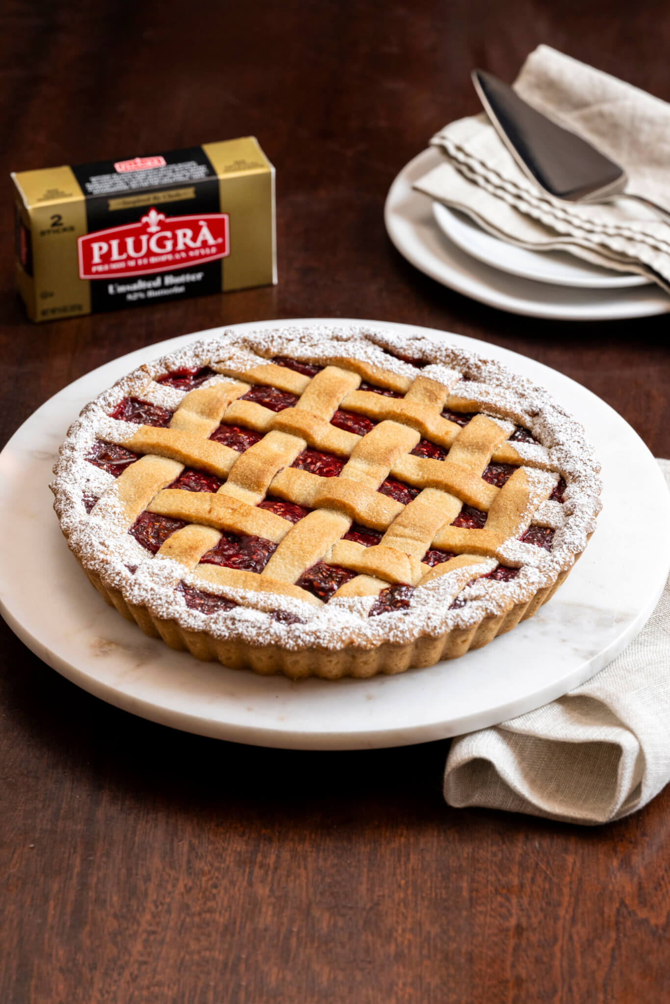 PlugrÃ  - Linzer Torte with Raspberry Cranberry Jam